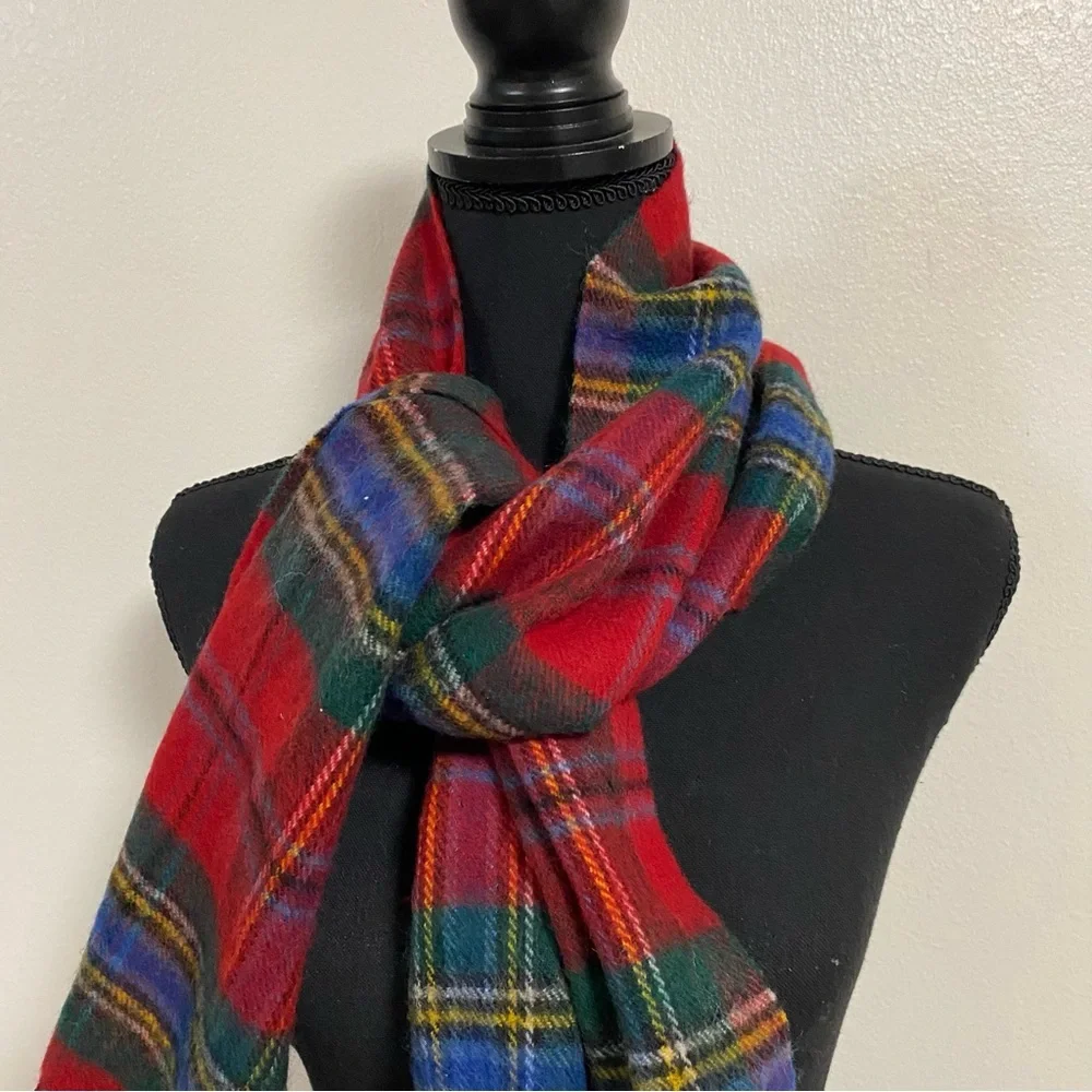 Clans of Scotland Scarf Unisex OS Red Green Tartan Pure New wool Fringed Scarf